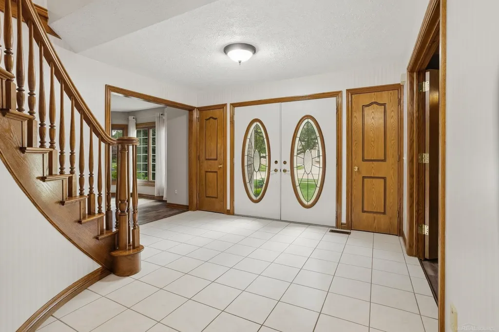 14450 Knightsbridge Drive Shelby Charter Township MI 48315