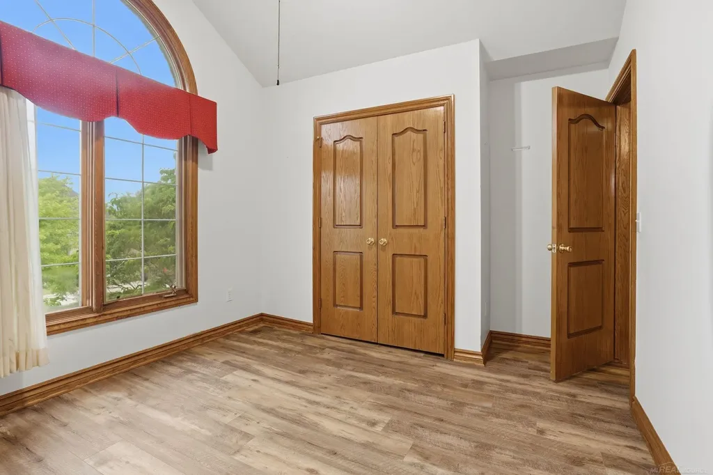 14450 Knightsbridge Drive Shelby Charter Township MI 48315