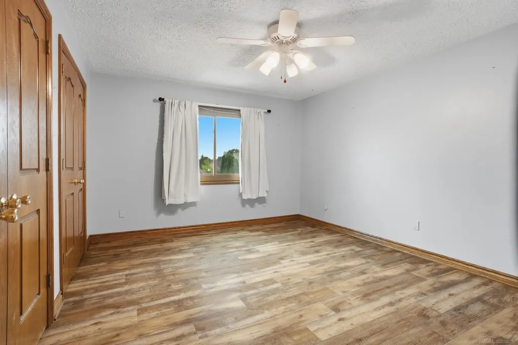14450 Knightsbridge Drive Shelby Charter Township MI 48315