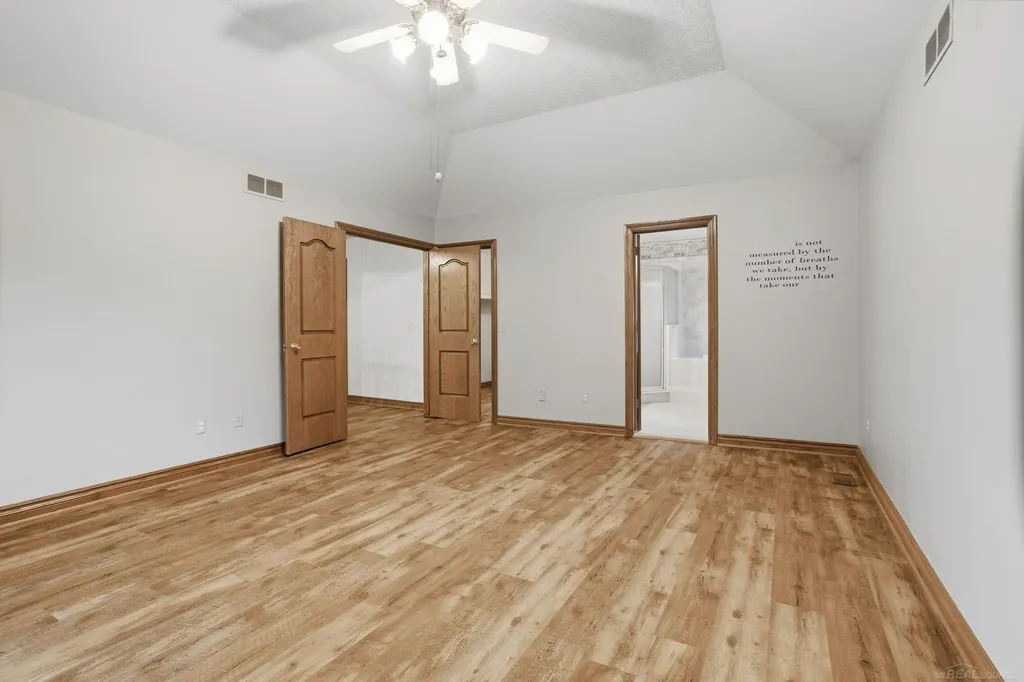 14450 Knightsbridge Drive Shelby Charter Township MI 48315