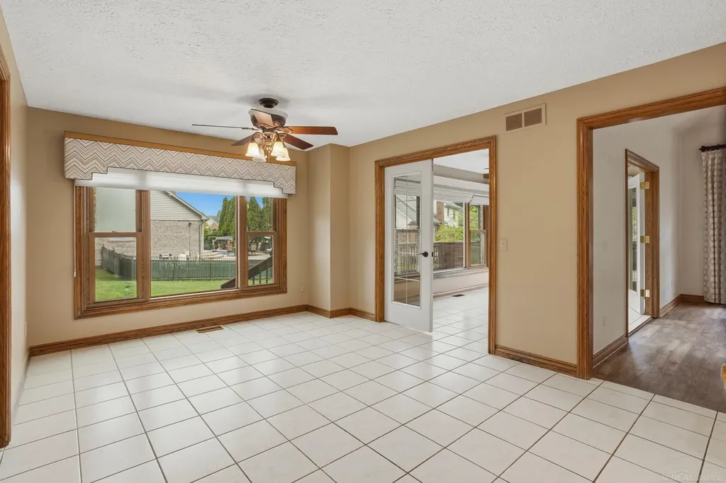 14450 Knightsbridge Drive Shelby Charter Township MI 48315