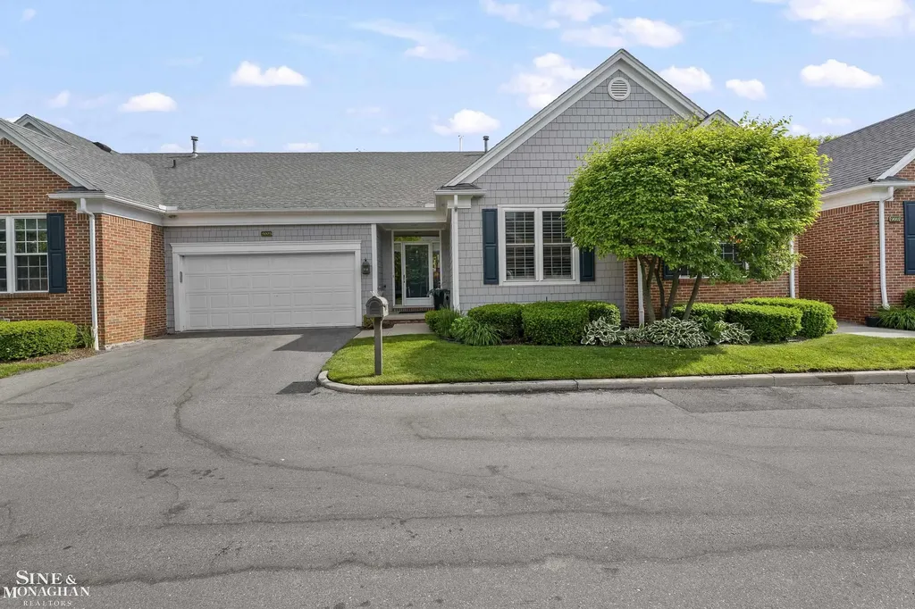 9005 Harbor Place St. Clair Shores City MI 48080