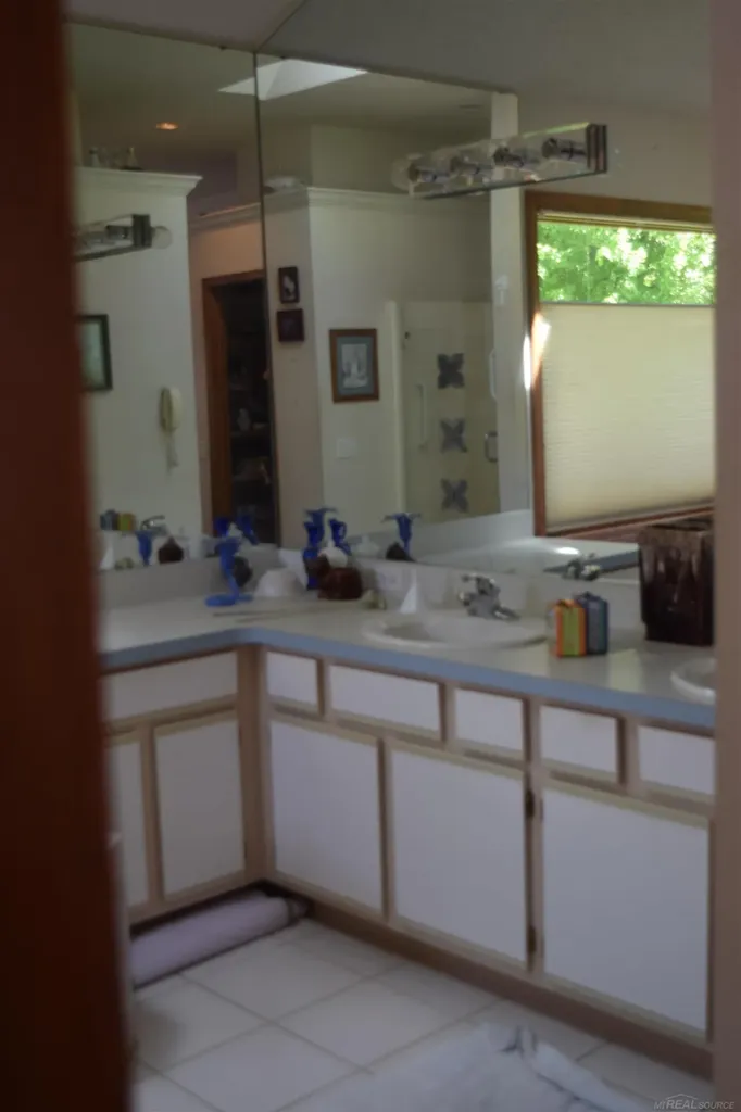 1037 Todd Court White Lake Charter Township MI 48383