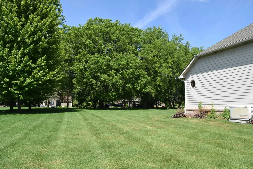 1037 Todd Court White Lake Charter Township MI 48383