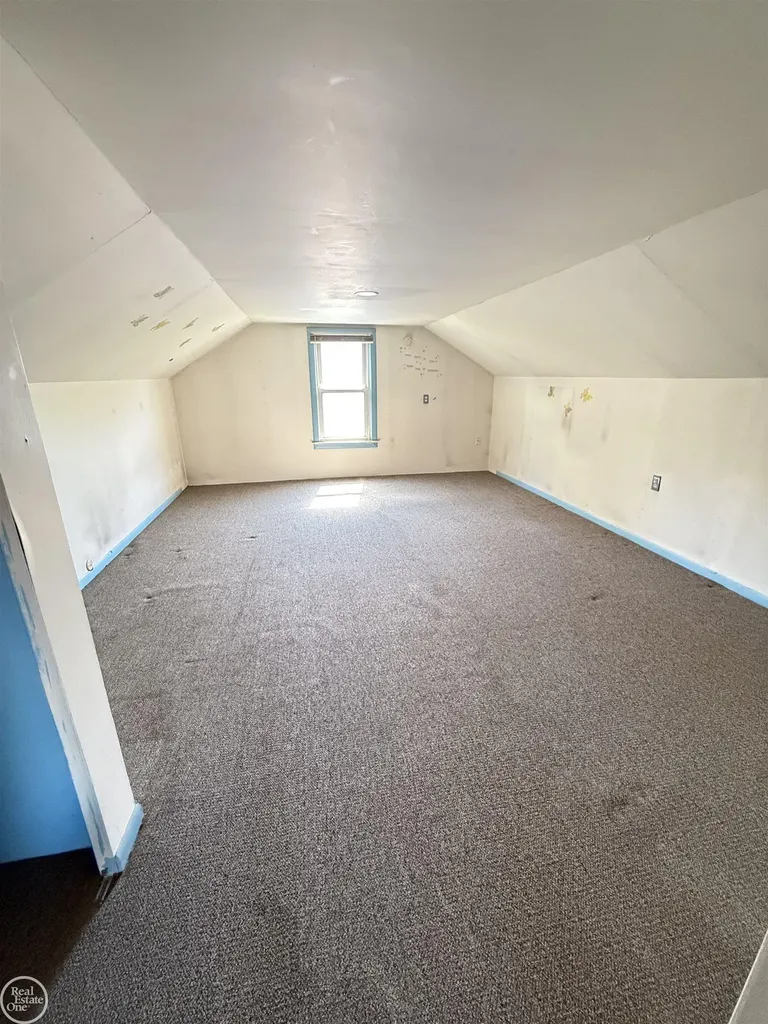 33 High Street Mt. Clemens City MI 48043
