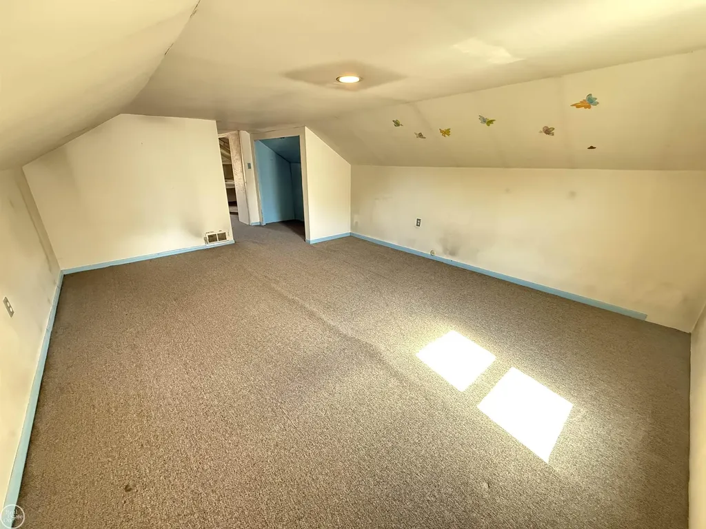 33 High Street Mt. Clemens City MI 48043
