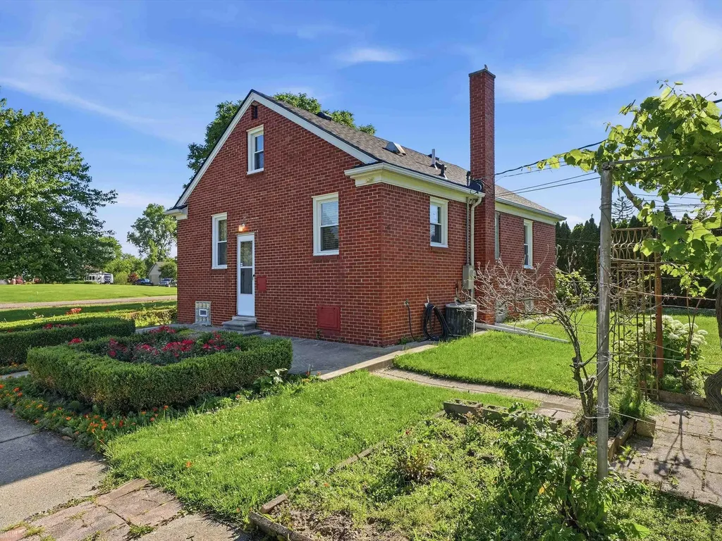 4466 18 1/2 Mile Road Sterling Heights City MI 48314