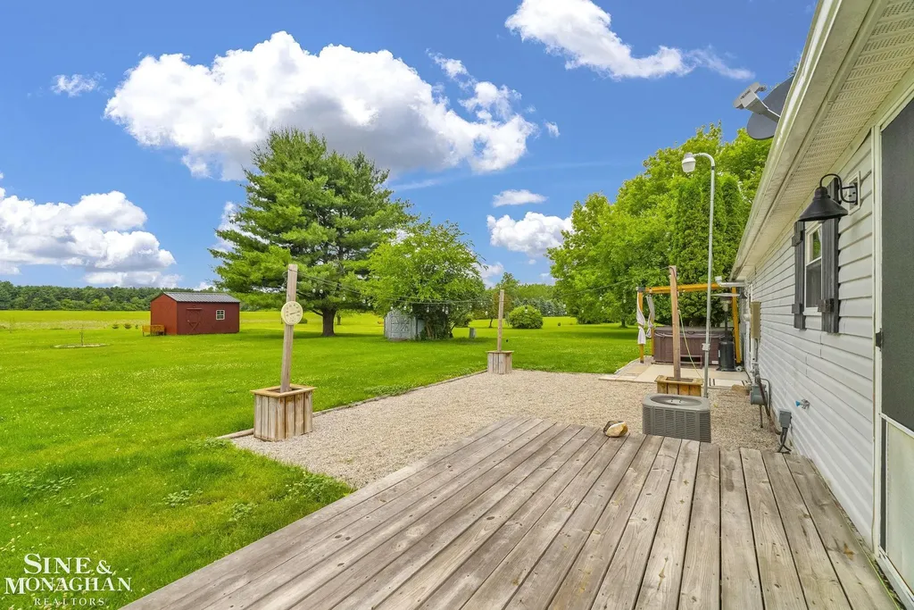 433 N Howard Street Lexington Township MI 48422