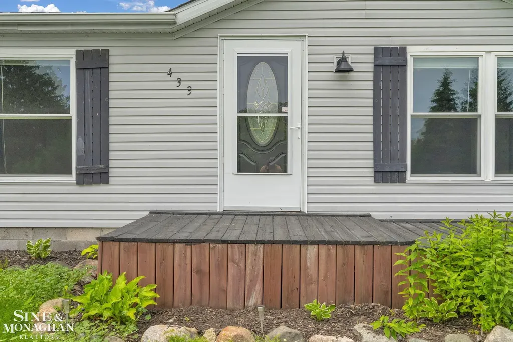 433 N Howard Street Lexington Township MI 48422