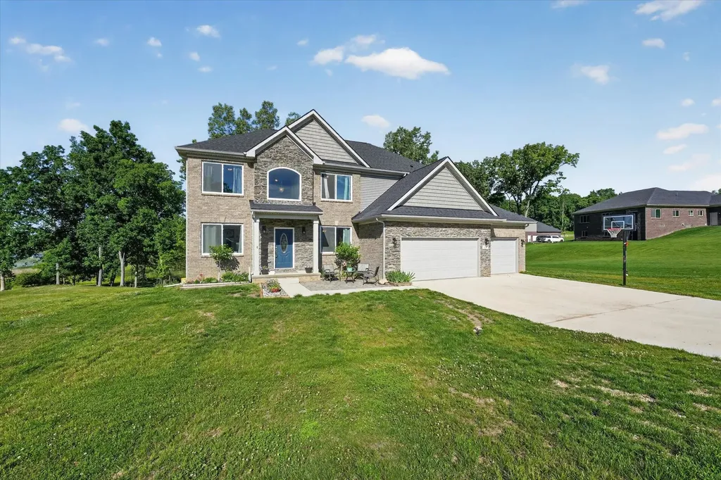 126 Parker Lane Brandon Charter Township MI 48462