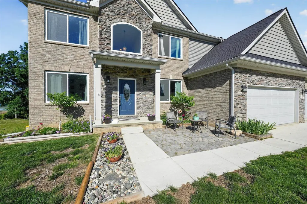 126 Parker Lane Brandon Charter Township MI 48462