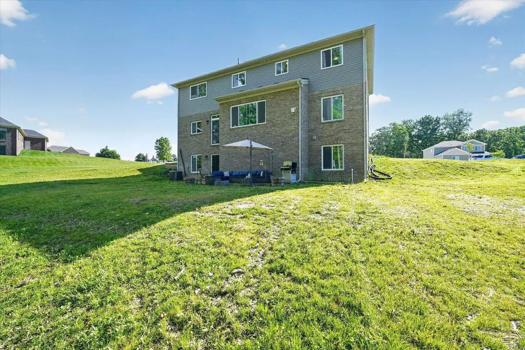 126 Parker Lane Brandon Charter Township MI 48462