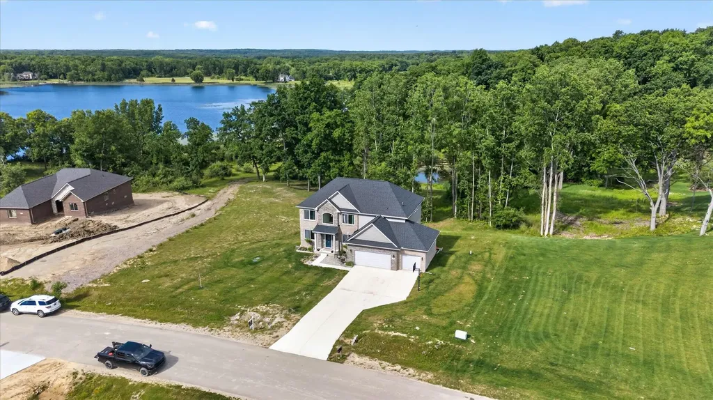 126 Parker Lane Brandon Charter Township MI 48462
