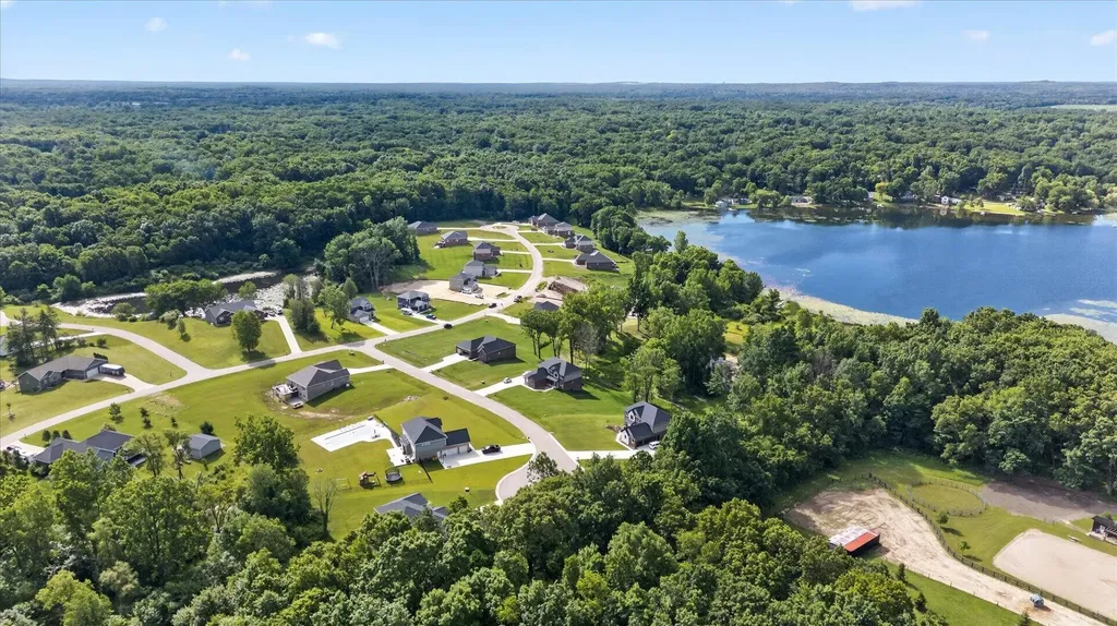 126 Parker Lane Brandon Charter Township MI 48462
