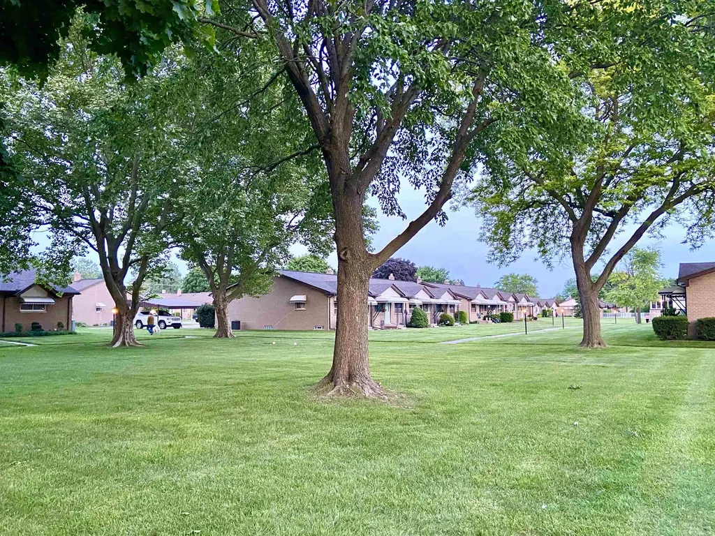 8401 Eighteen Mile Road Sterling Heights City MI 48313