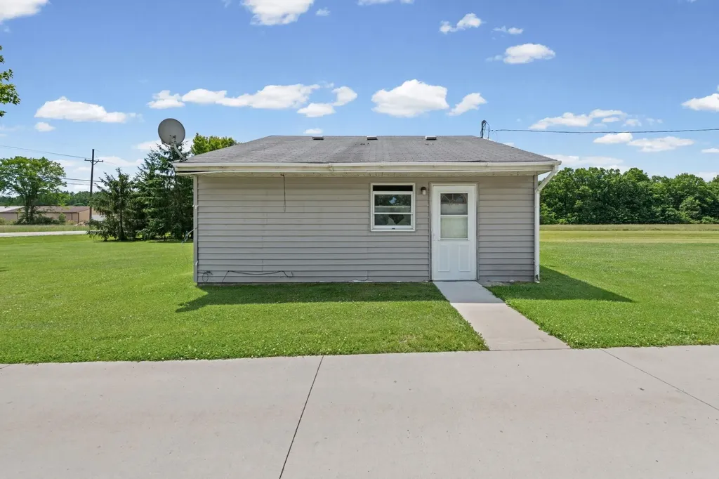 7762 Shea Road Ira Township MI 48023