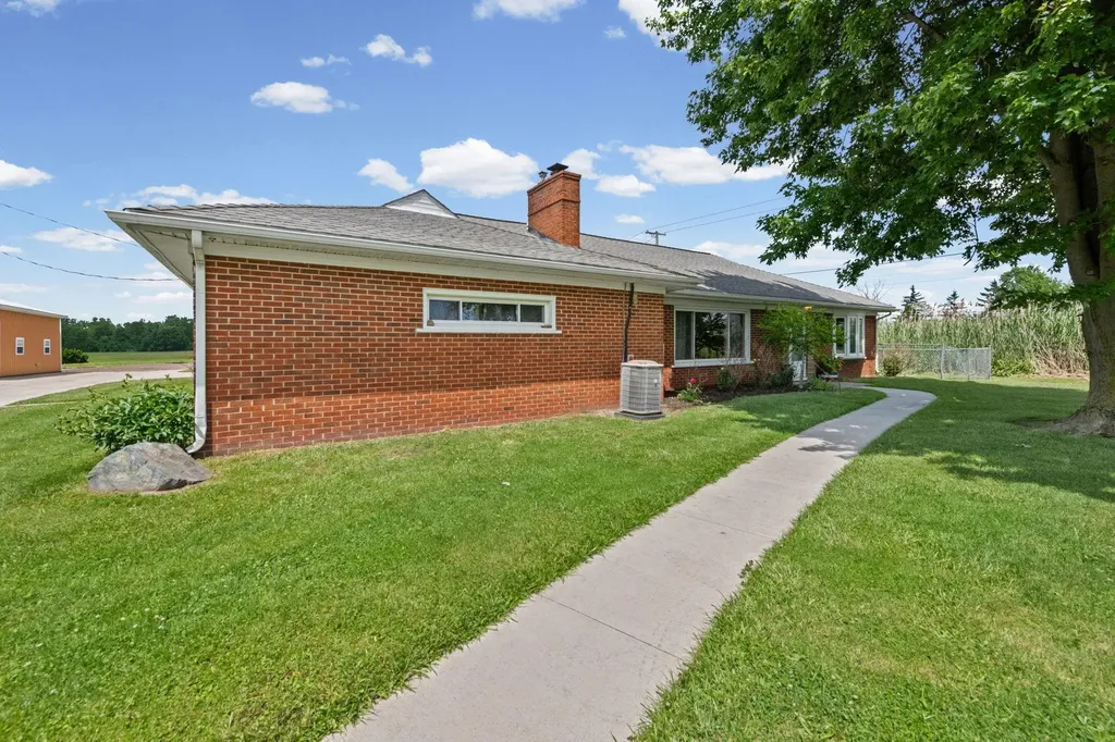 7762 Shea Road Ira Township MI 48023