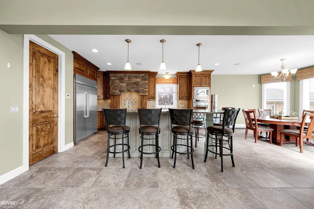 26918 Koerber Street St. Clair Shores City MI 48081