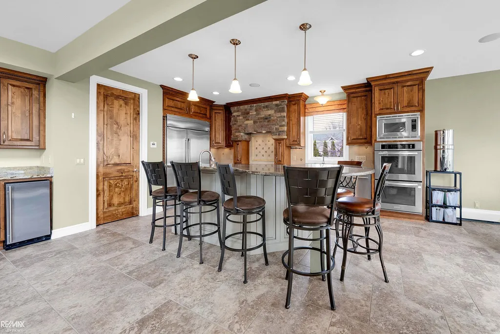 26918 Koerber Street St. Clair Shores City MI 48081