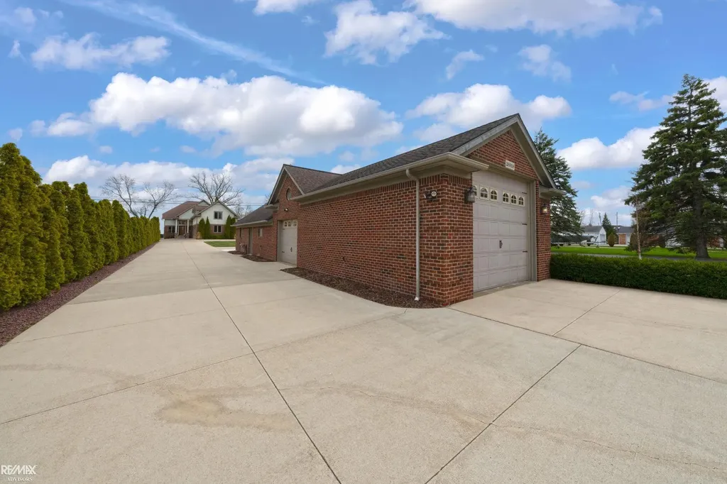 26918 Koerber Street St. Clair Shores City MI 48081