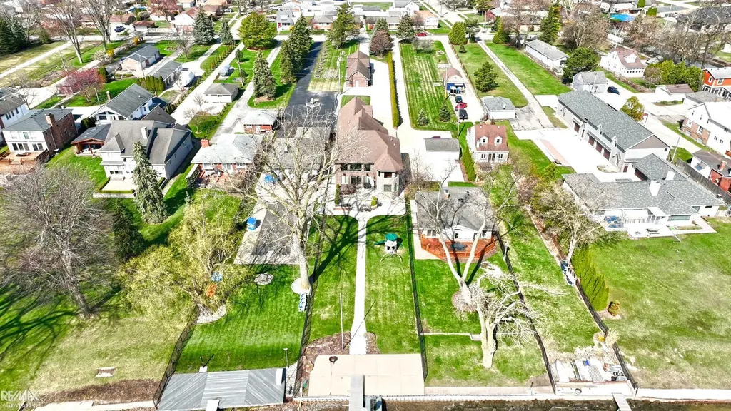 26918 Koerber Street St. Clair Shores City MI 48081