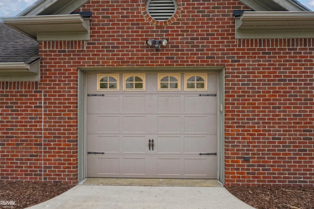 26918 Koerber Street St. Clair Shores City MI 48081