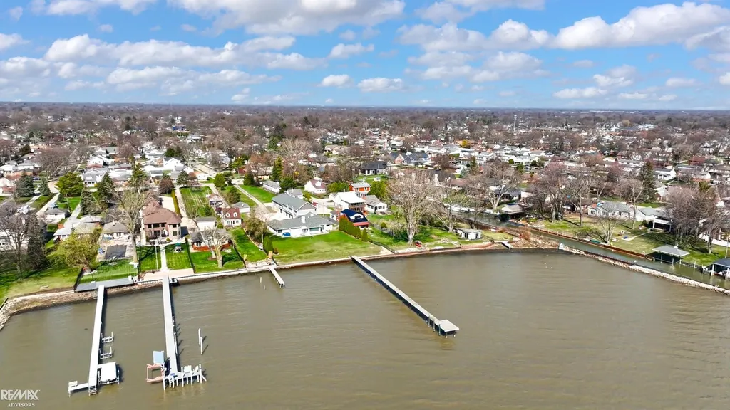 26918 Koerber Street St. Clair Shores City MI 48081