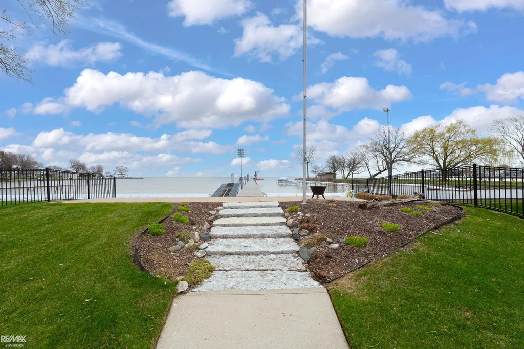 26918 Koerber Street St. Clair Shores City MI 48081