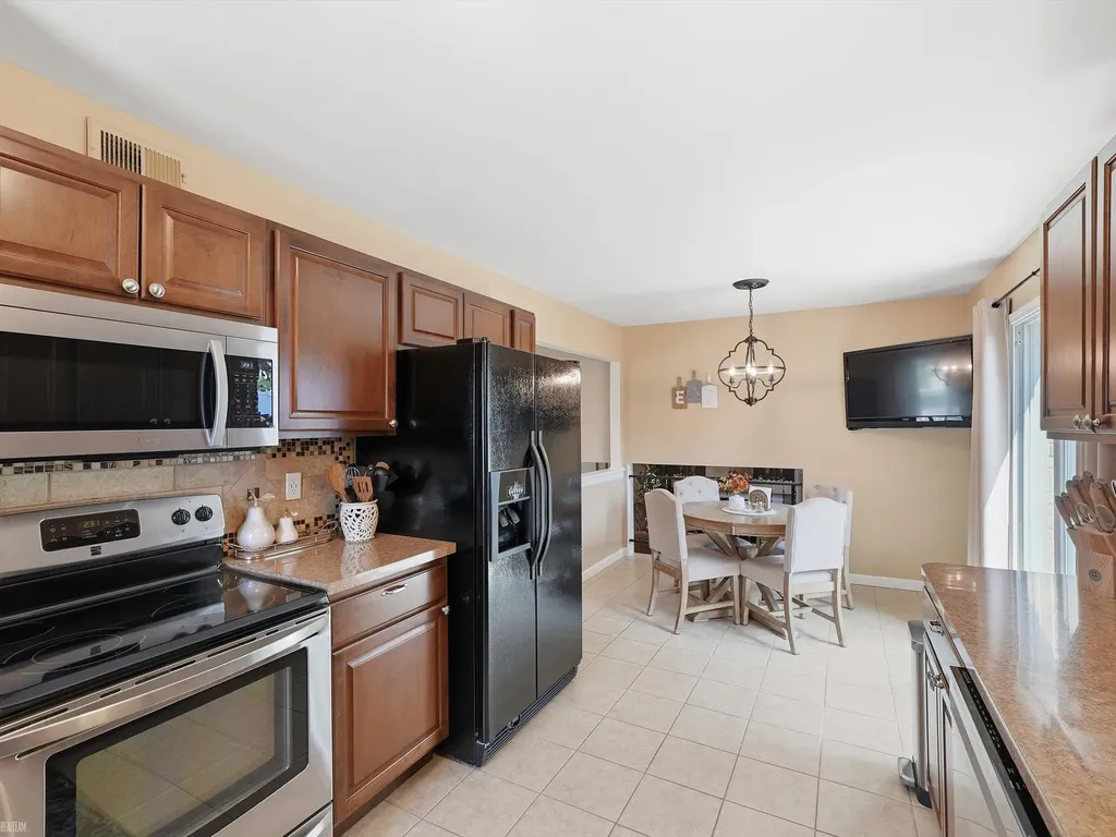 13466 Wessel Court Sterling Heights City MI 48313