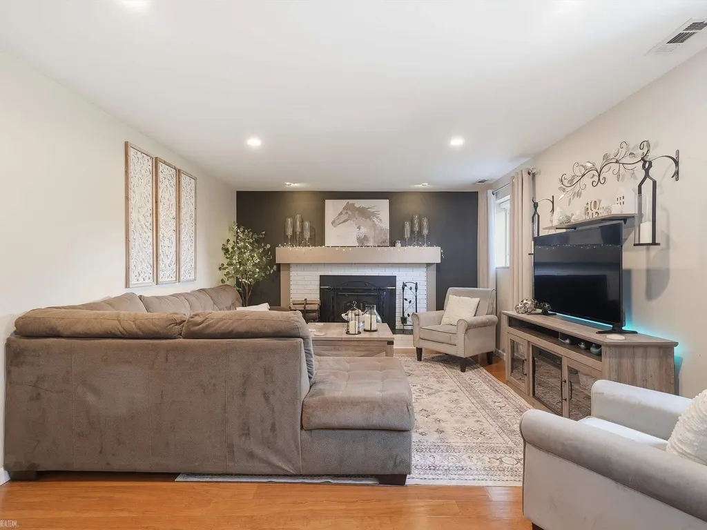 13466 Wessel Court Sterling Heights City MI 48313