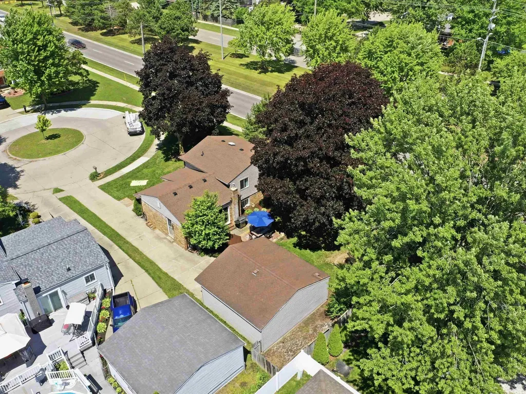 13466 Wessel Court Sterling Heights City MI 48313