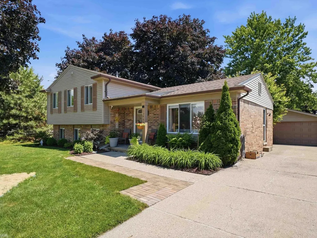 13466 Wessel Court Sterling Heights City MI 48313