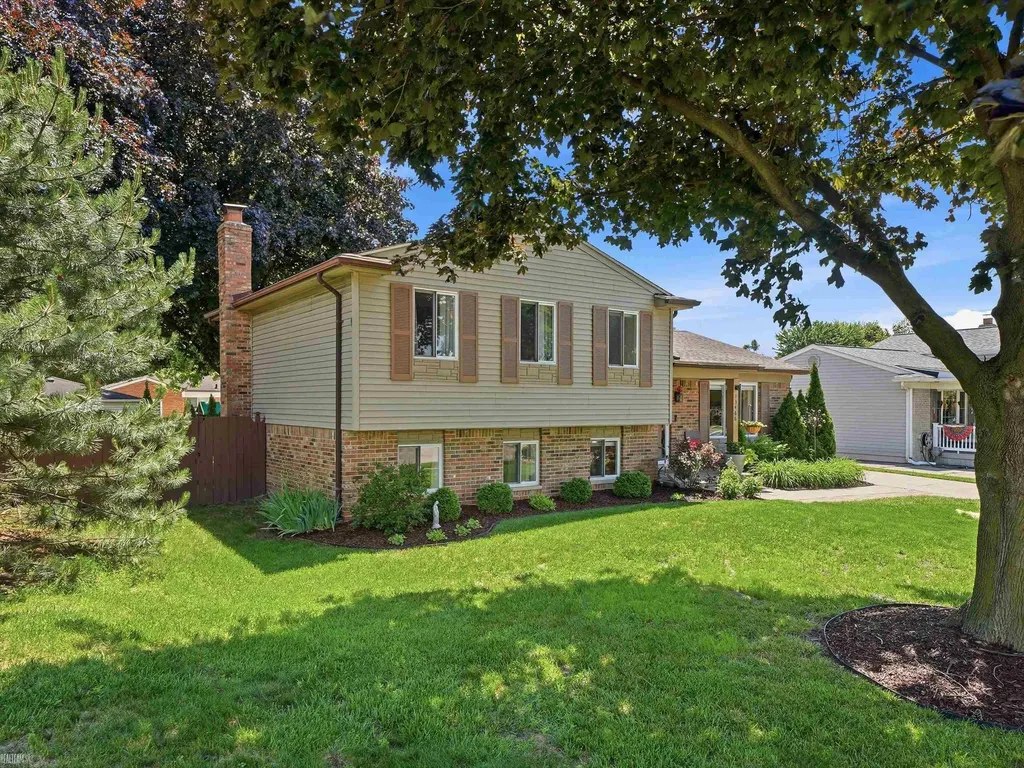 13466 Wessel Court Sterling Heights City MI 48313