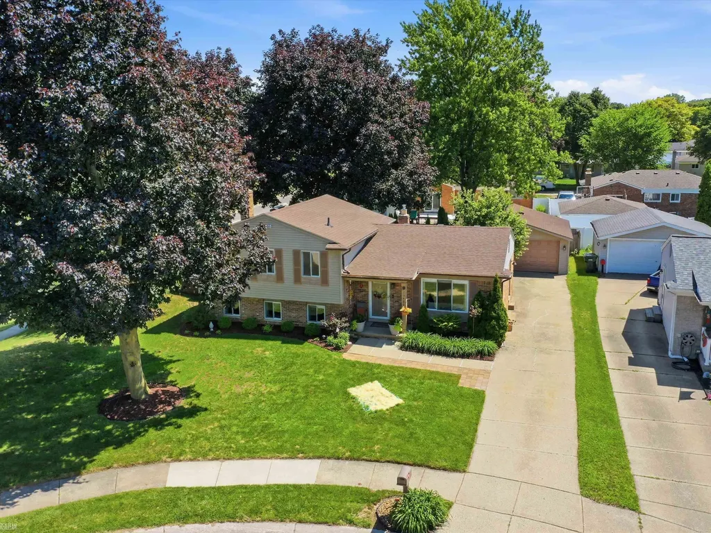 13466 Wessel Court Sterling Heights City MI 48313