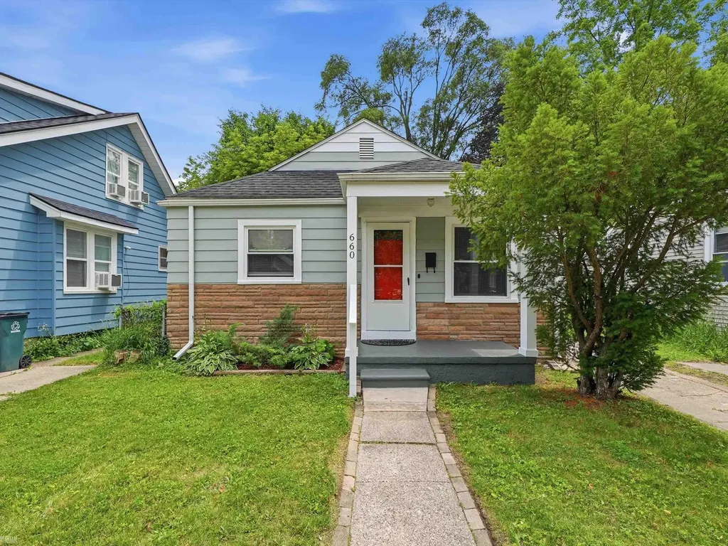 660 E Marshall Street Ferndale City MI 48220