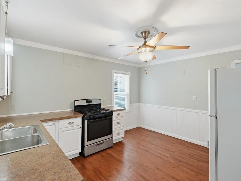 660 E Marshall Street Ferndale City MI 48220