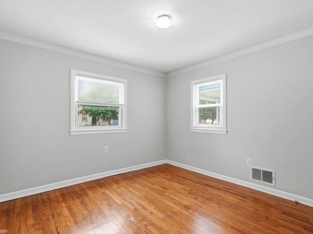 660 E Marshall Street Ferndale City MI 48220