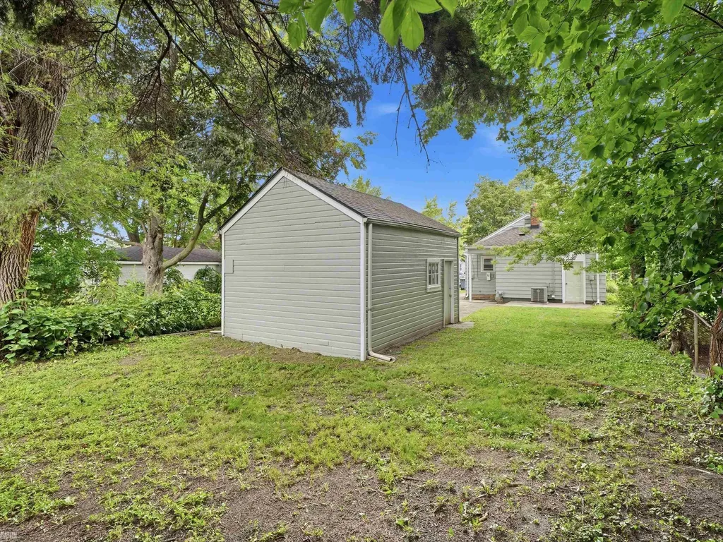 660 E Marshall Street Ferndale City MI 48220