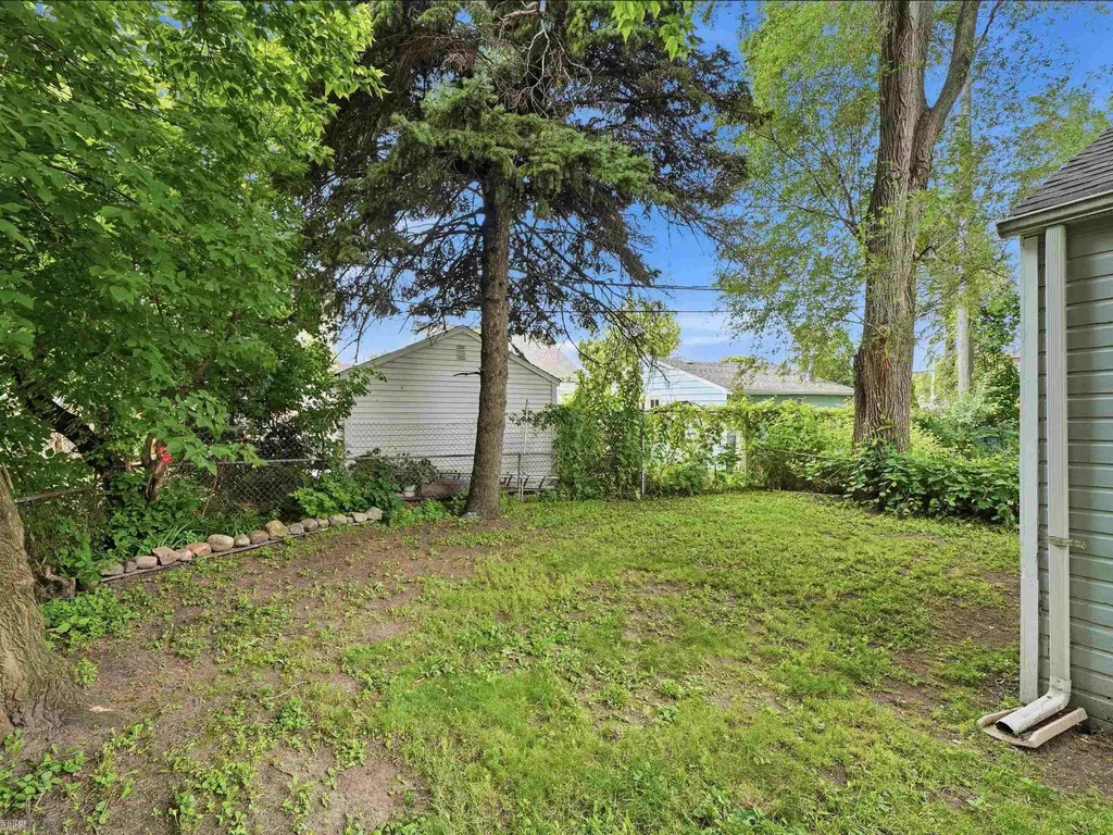 660 E Marshall Street Ferndale City MI 48220