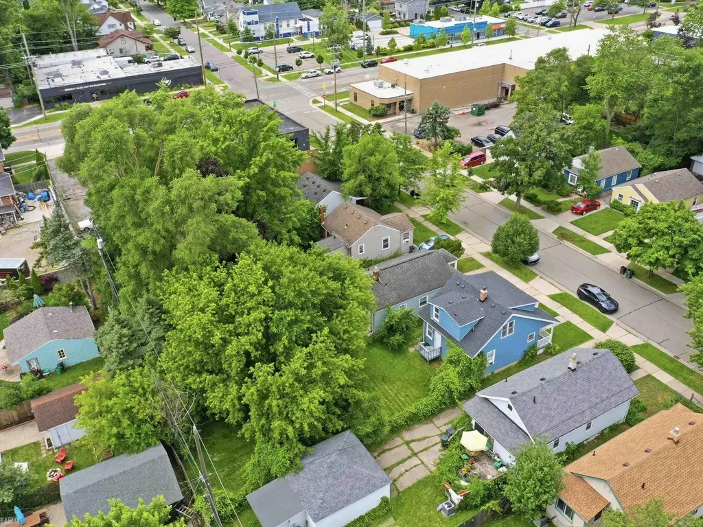 660 E Marshall Street Ferndale City MI 48220