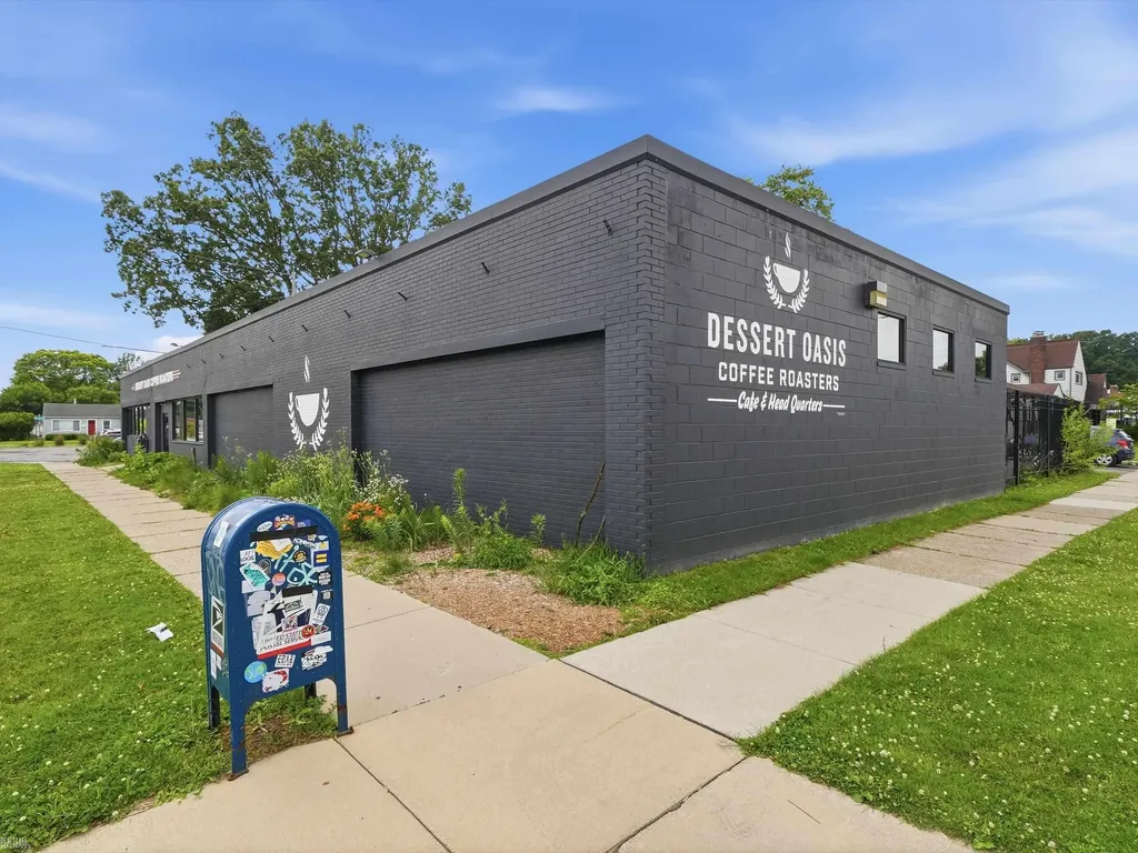 660 E Marshall Street Ferndale City MI 48220