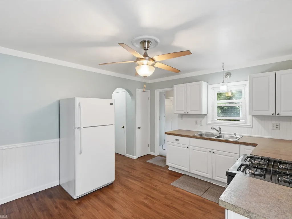 660 E Marshall Street Ferndale City MI 48220