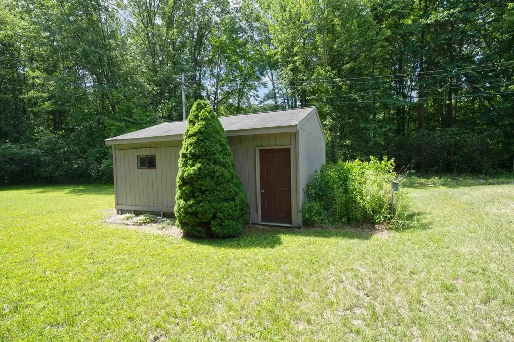 9145 Folkert Road Clay Township MI 48001