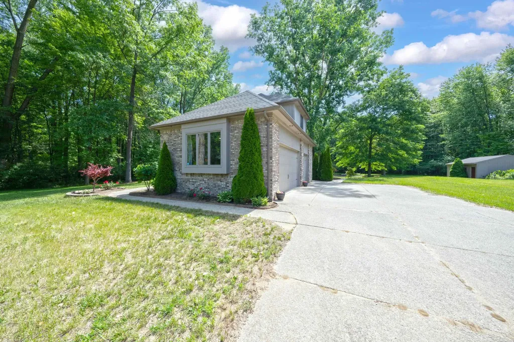9145 Folkert Road Clay Township MI 48001
