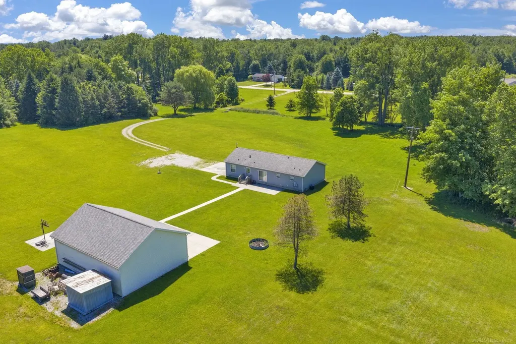 6995 Aitken Road Lexington Township MI 48450