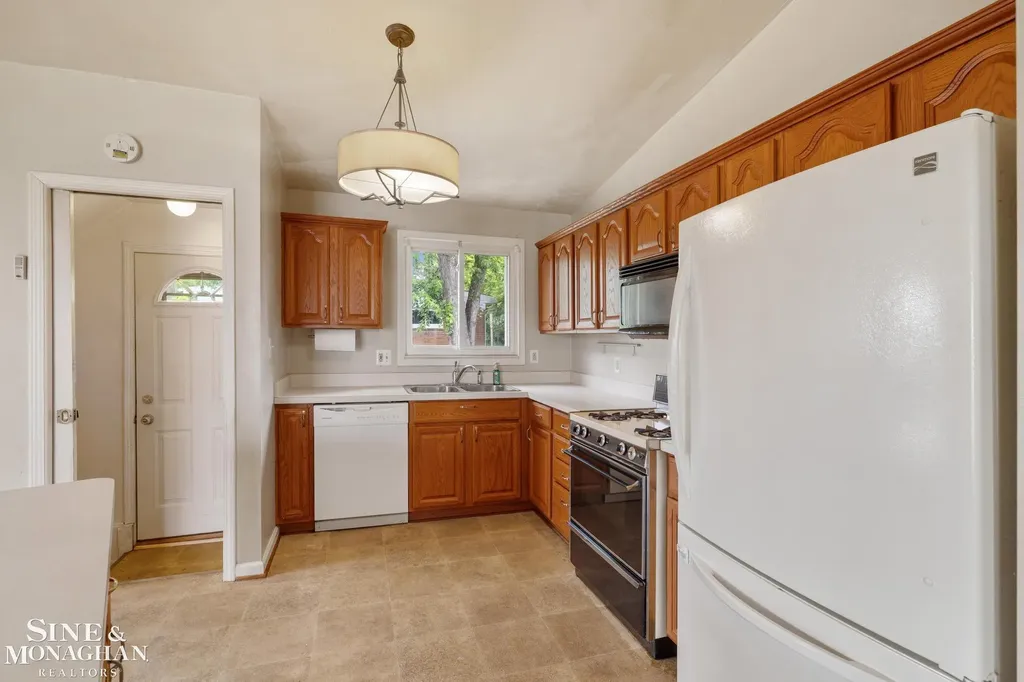 22407 Saint Joan Street St. Clair Shores City MI 48080