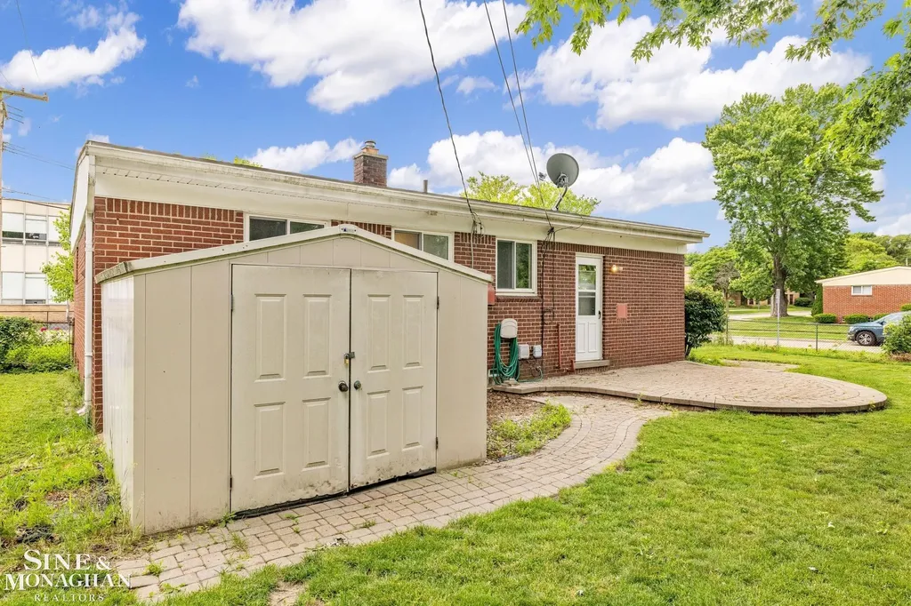 22407 Saint Joan Street St. Clair Shores City MI 48080