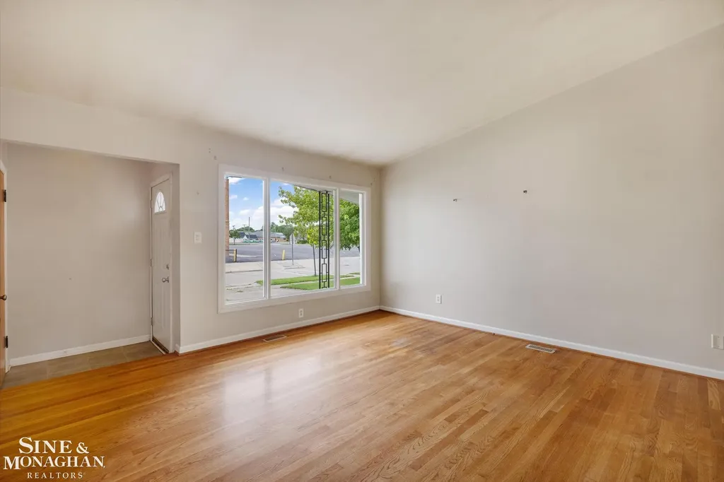 22407 Saint Joan Street St. Clair Shores City MI 48080