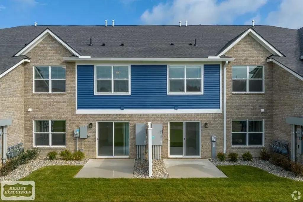 32972 Antrim Drive Chesterfield Township MI 48047