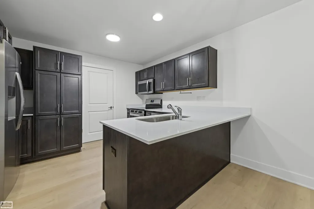 32972 Antrim Drive Chesterfield Township MI 48047